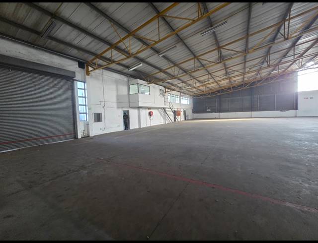 1,616M² WAREHOUSE TO LET IN GLEN ANIL